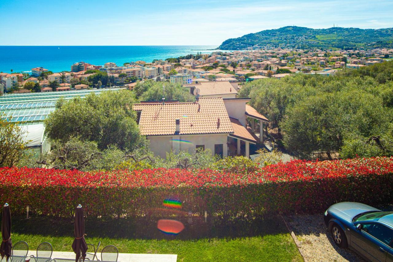 Appartamenti Villa Il Poggiolo 迪亚诺马里纳 外观 照片