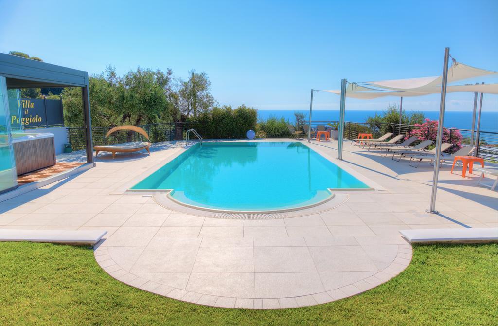 Appartamenti Villa Il Poggiolo 迪亚诺马里纳 外观 照片