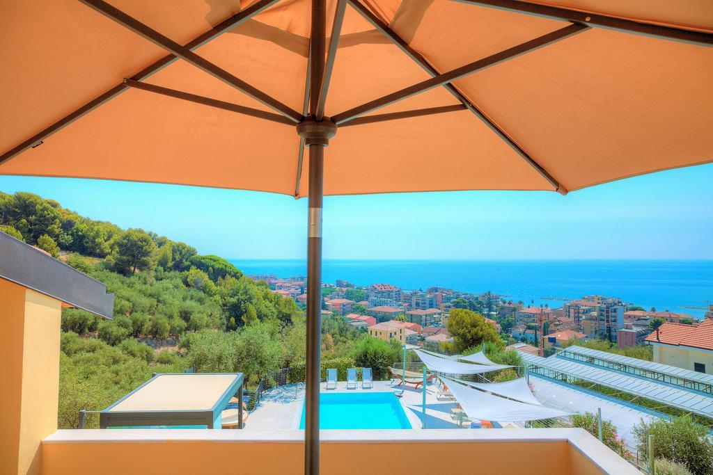 Appartamenti Villa Il Poggiolo 迪亚诺马里纳 外观 照片
